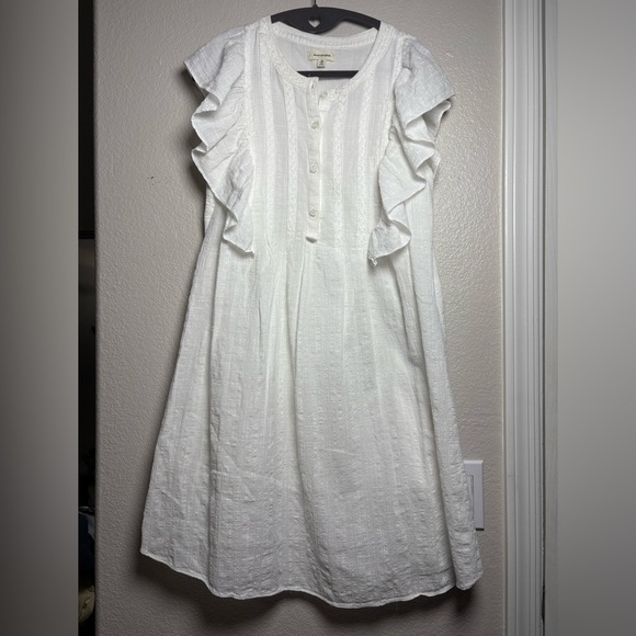 Max Studio White Ruffle Mini Dress. Cotton/Rayon Blend. Embroidery/Buttons chest - Picture 1 of 12